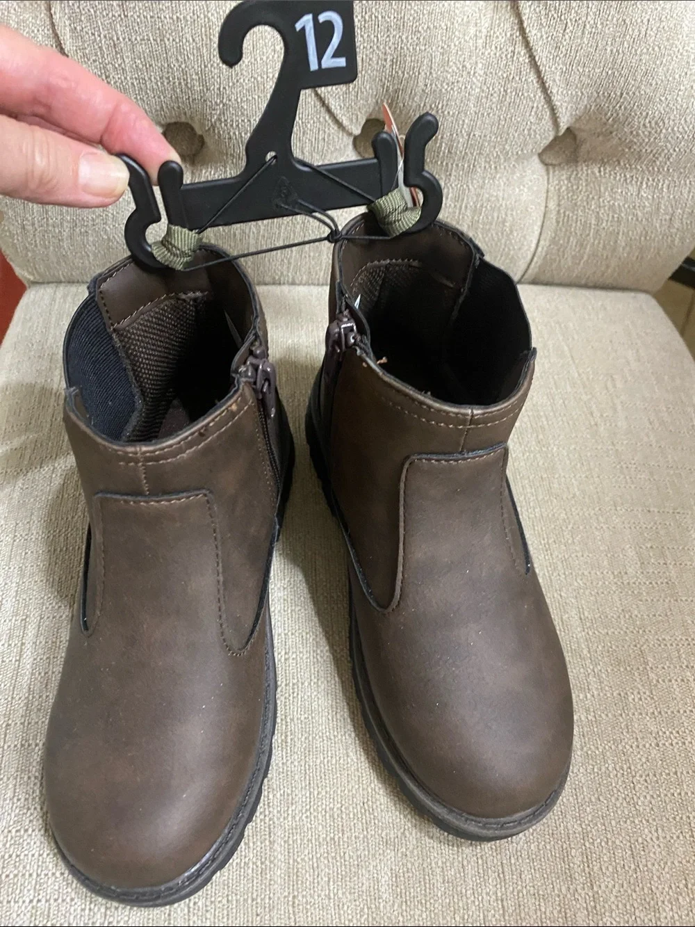 wonder nation NWT Brown Kids Chelsea Boots  with Black Elastic / Sz 12